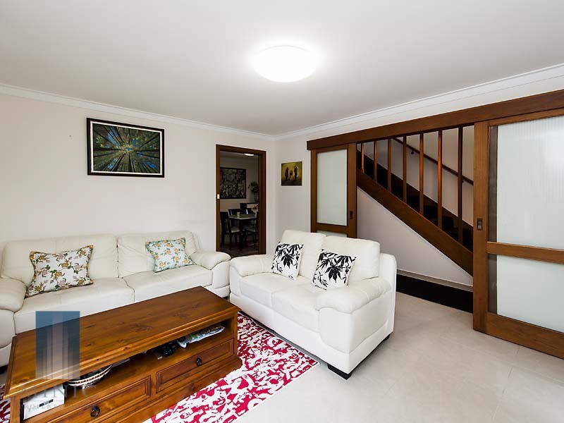 1/5 Swanbourne Street, Fremantle WA 6160