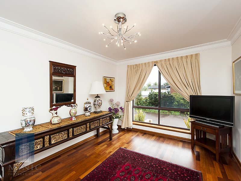 1/5 Swanbourne Street, Fremantle WA 6160