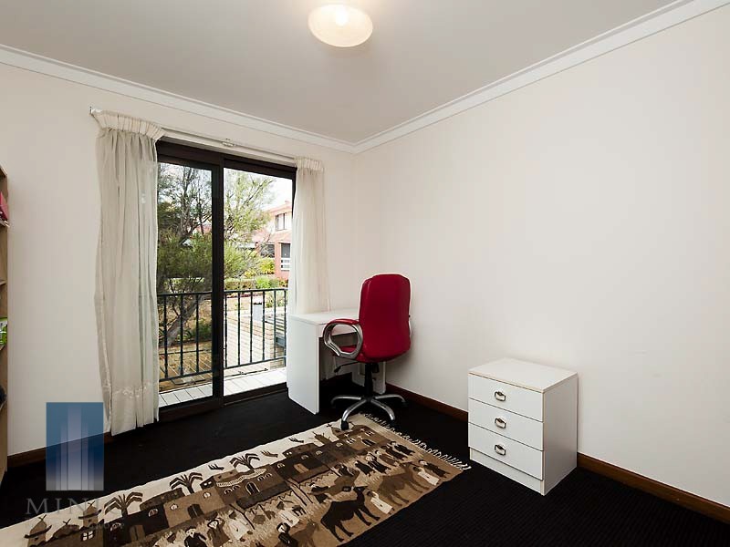 1/5 Swanbourne Street, Fremantle WA 6160