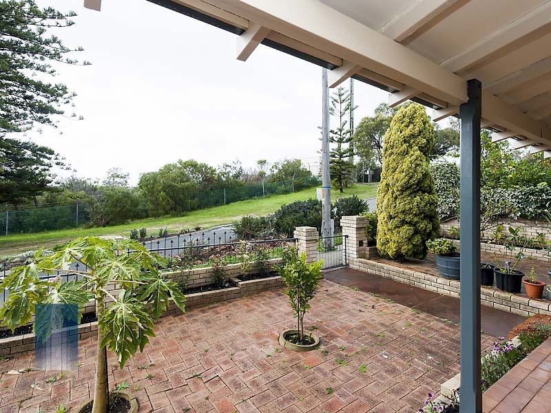 1/5 Swanbourne Street, Fremantle WA 6160