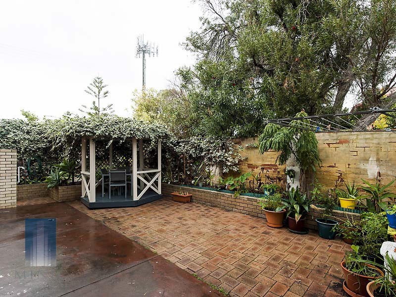 1/5 Swanbourne Street, Fremantle WA 6160