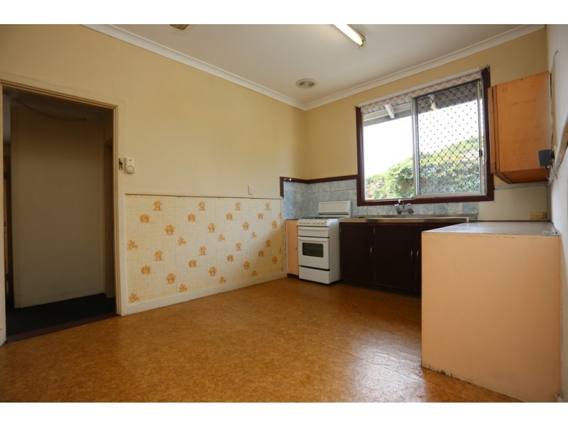 87 Walpole Street, St James WA 6102