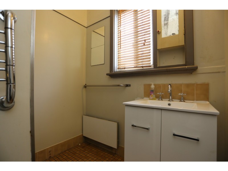 87 Walpole Street, St James WA 6102