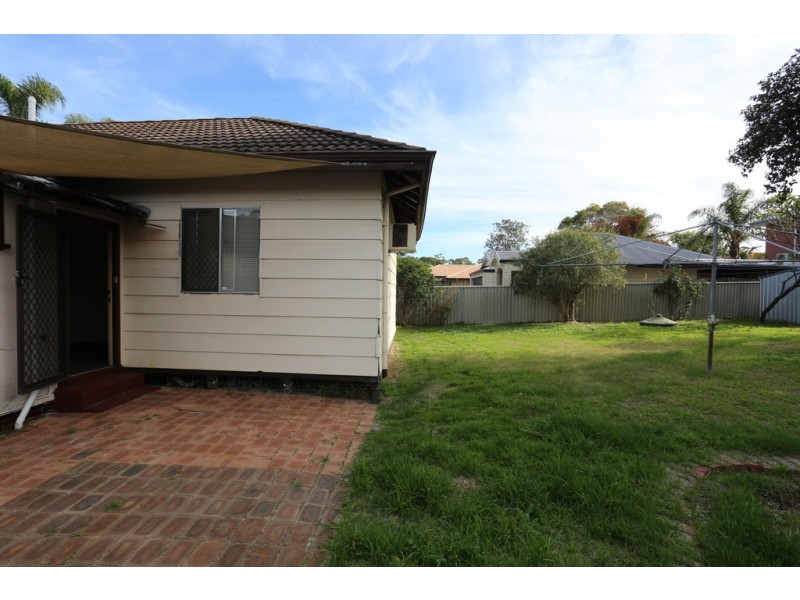 87 Walpole Street, St James WA 6102