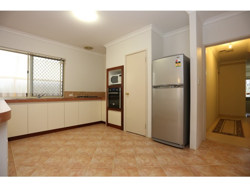 39A FLEMING AVE, Wilson WA 6107