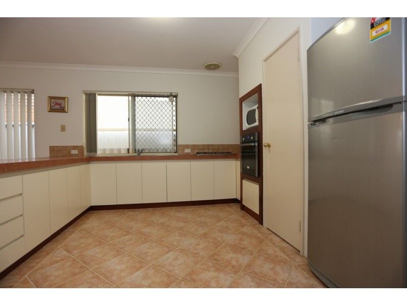 39A FLEMING AVE, Wilson WA 6107