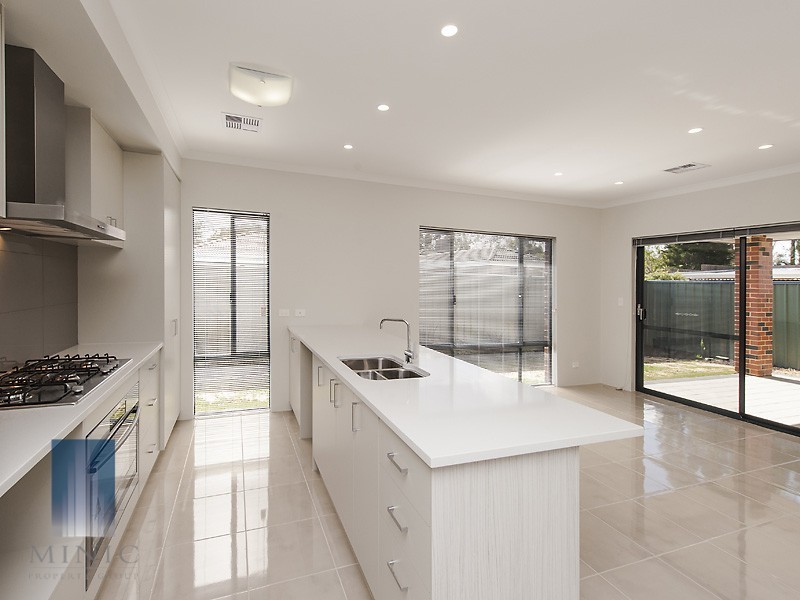 9B Alderley Square, Wilson WA 6107