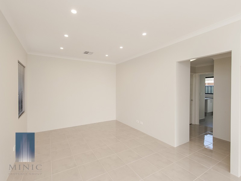 9B Alderley Square, Wilson WA 6107