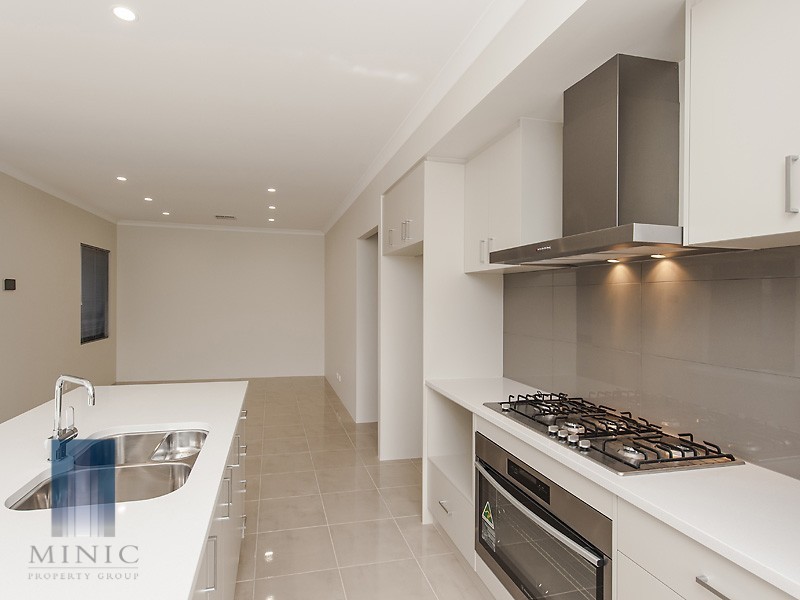 9B Alderley Square, Wilson WA 6107