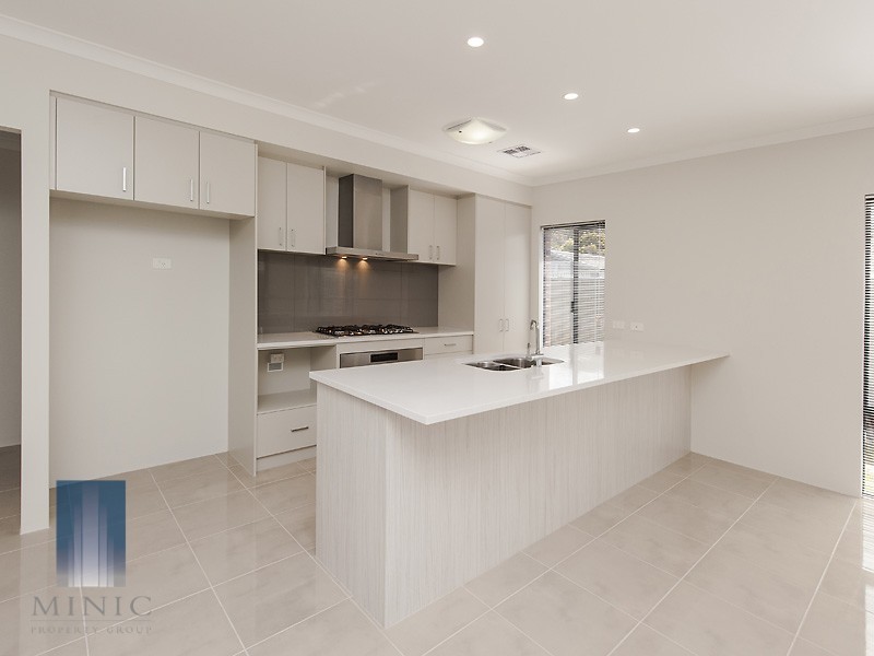 9B Alderley Square, Wilson WA 6107