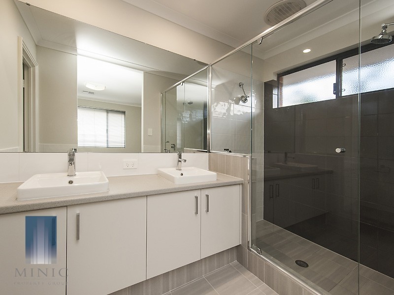 9B Alderley Square, Wilson WA 6107