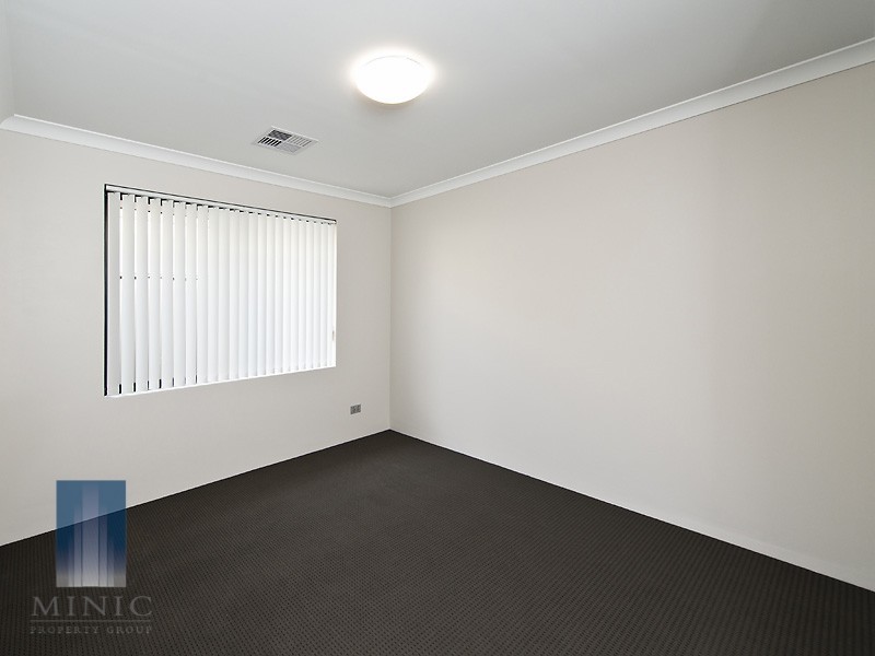 11 Horrocks Road, Byford WA 6122