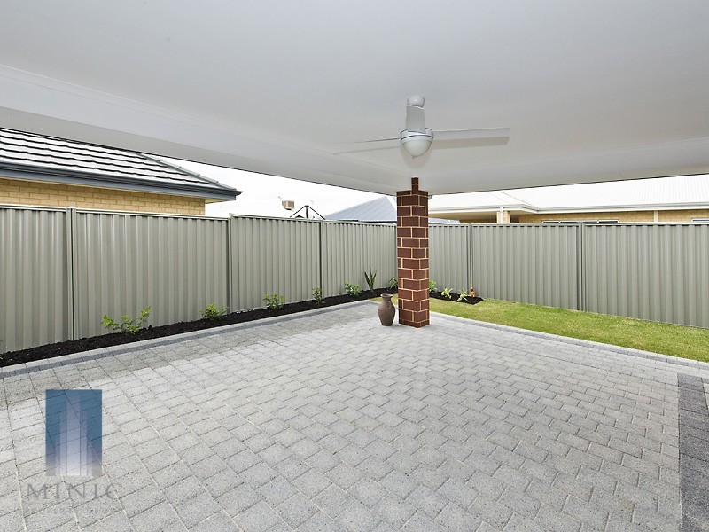 11 Horrocks Road, Byford WA 6122