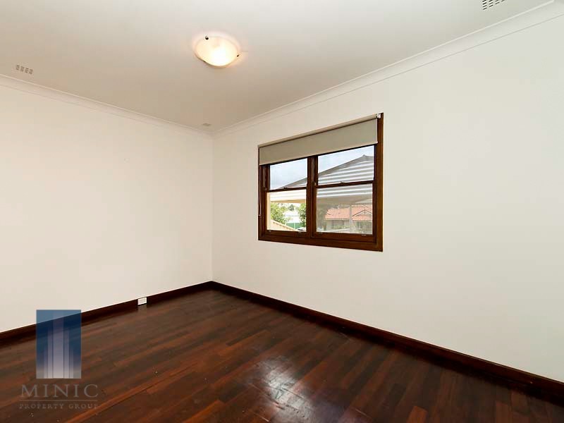 54 Hopkinson Way, Wilson WA 6107