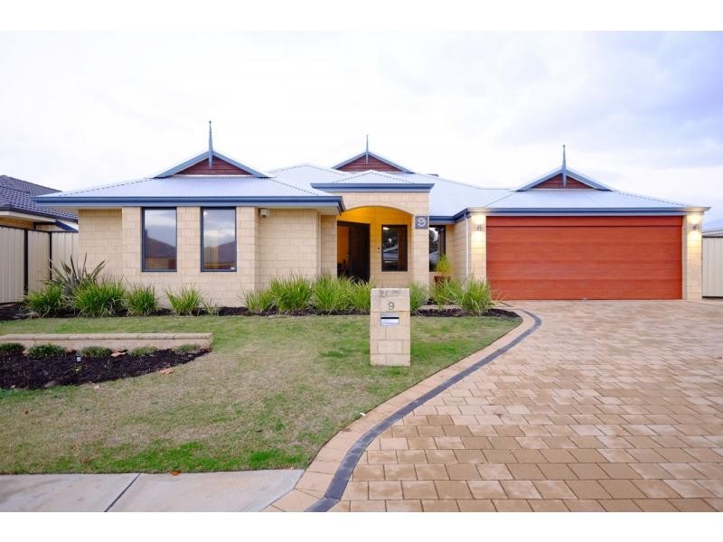 9 Woodside Loop, Beckenham WA 6107