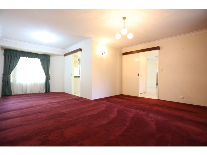 2 Thurles Court, Waterford WA 6152