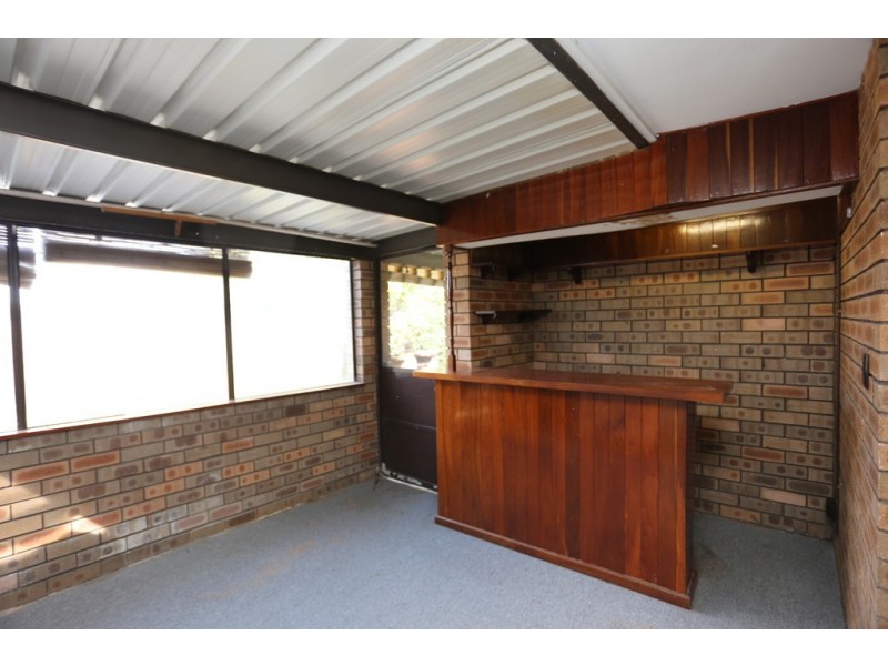 2 Thurles Court, Waterford WA 6152