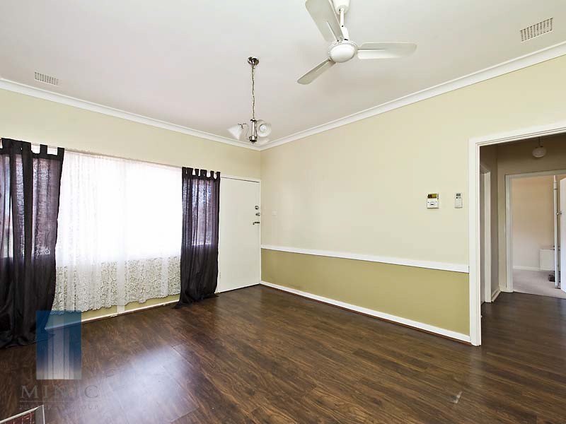 21 Teaguer Street, Wilson WA 6107