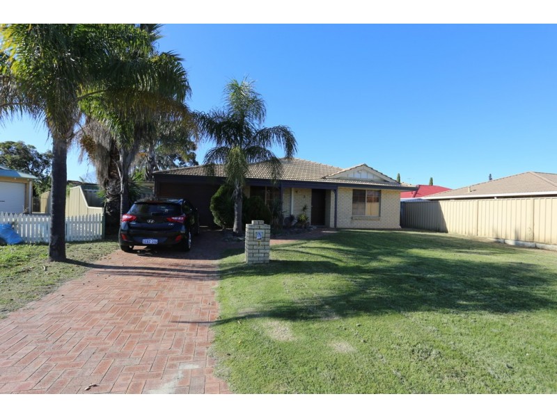 3 Mercy Mews, Queens Park WA 6107