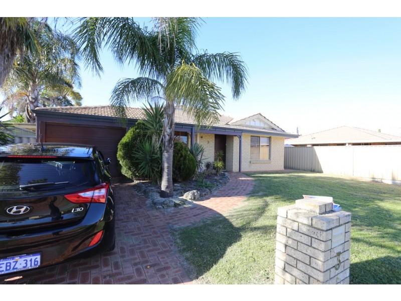 3 Mercy Mews, Queens Park WA 6107
