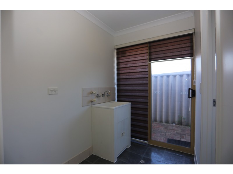 3 Mercy Mews, Queens Park WA 6107