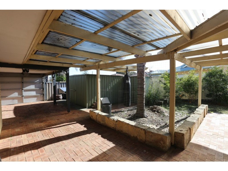 3 Mercy Mews, Queens Park WA 6107