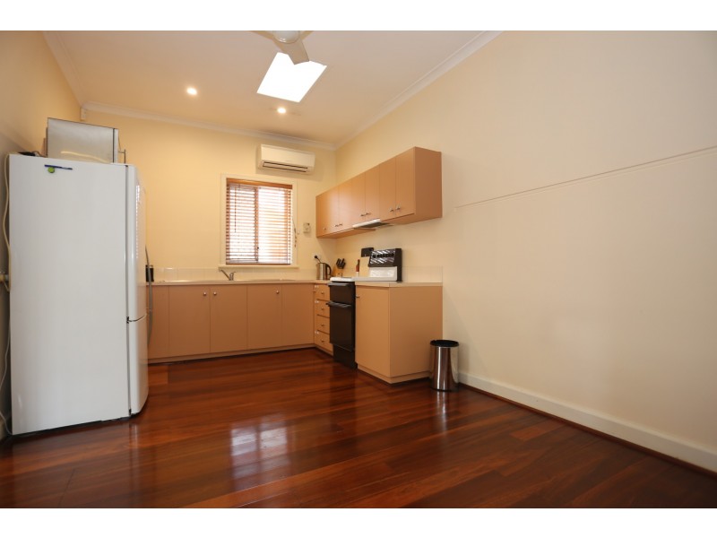 83 Manning Road, Manning WA 6152