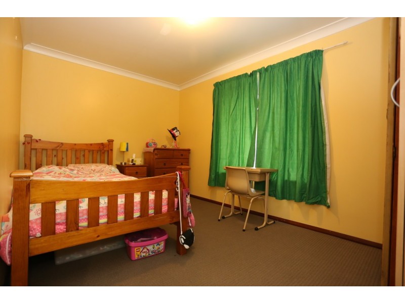 15 Armstrong Road, Wilson WA 6107