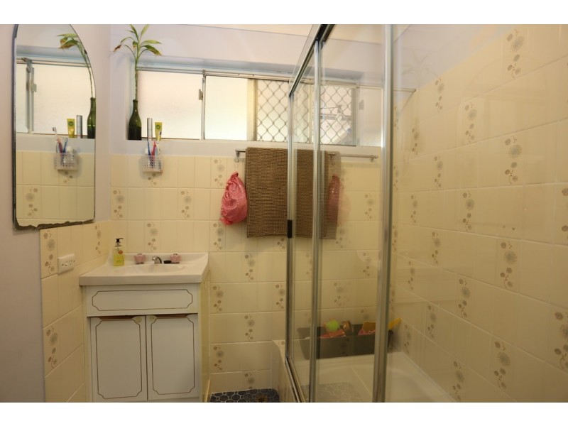 15 Armstrong Road, Wilson WA 6107