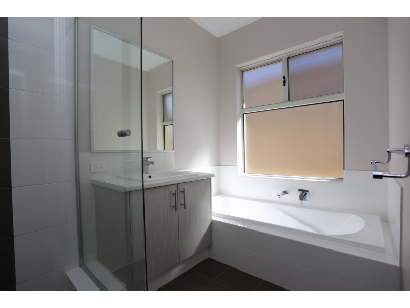 5 Principal Crescent, Coolbellup WA 6163