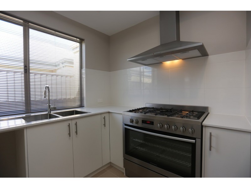 5 Principal Crescent, Coolbellup WA 6163