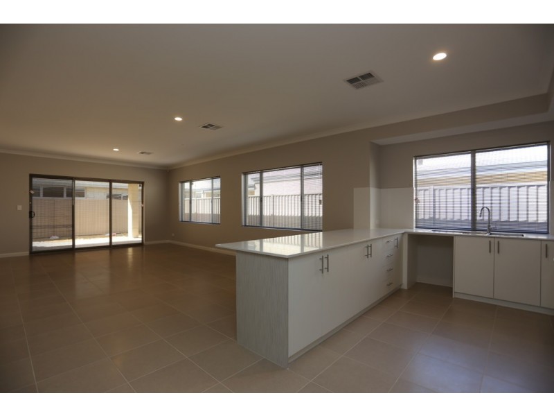 5 Principal Crescent, Coolbellup WA 6163