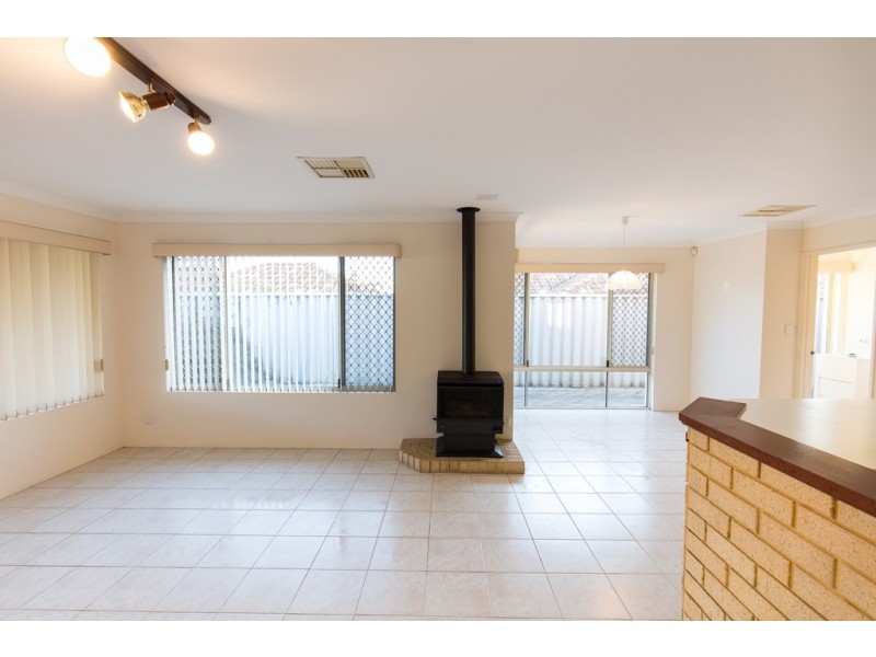 16 Page Avenue, Bentley WA 6102