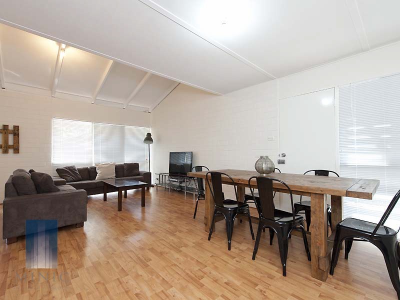 3 Chamberlain Road, Rivervale WA 6103