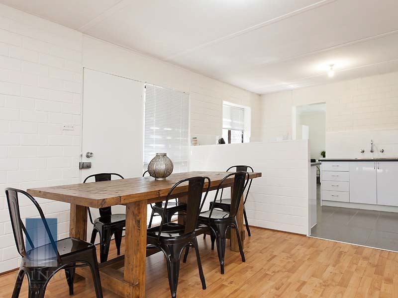 3 Chamberlain Road, Rivervale WA 6103