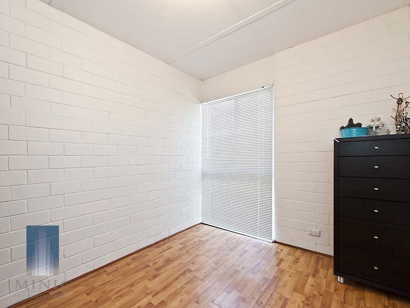 3 Chamberlain Road, Rivervale WA 6103