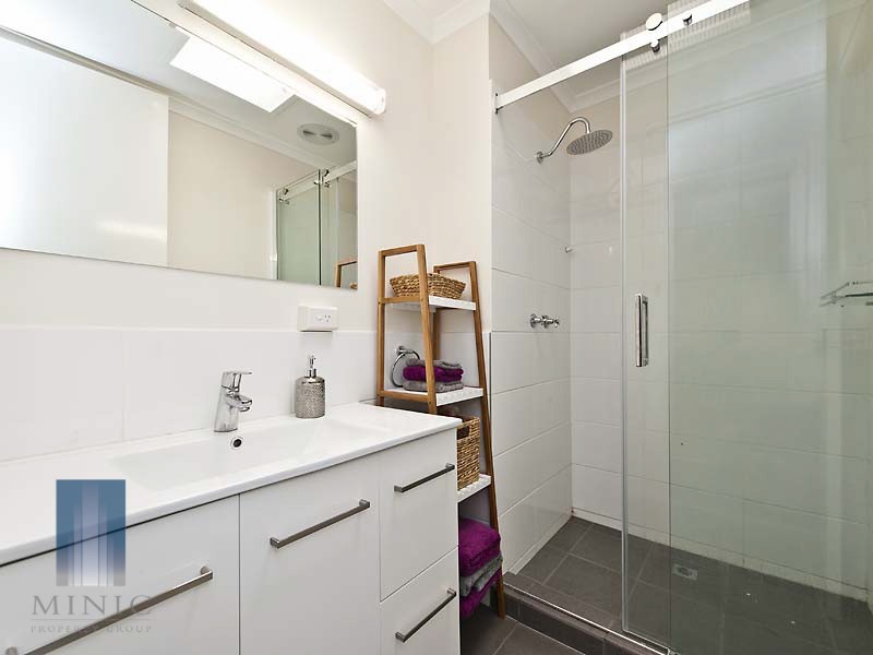 3 Chamberlain Road, Rivervale WA 6103