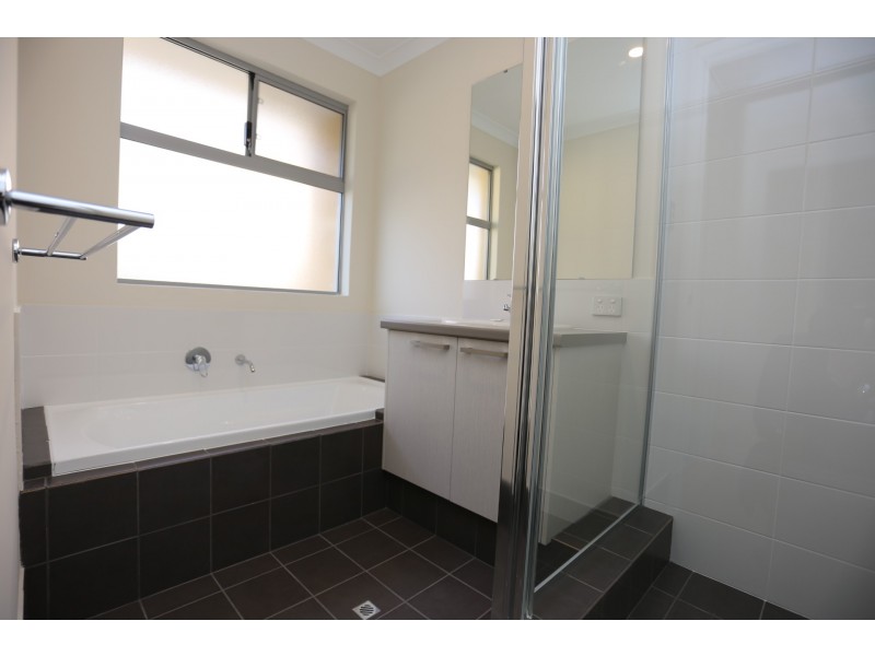 16 Langford Avenue, Langford WA 6147