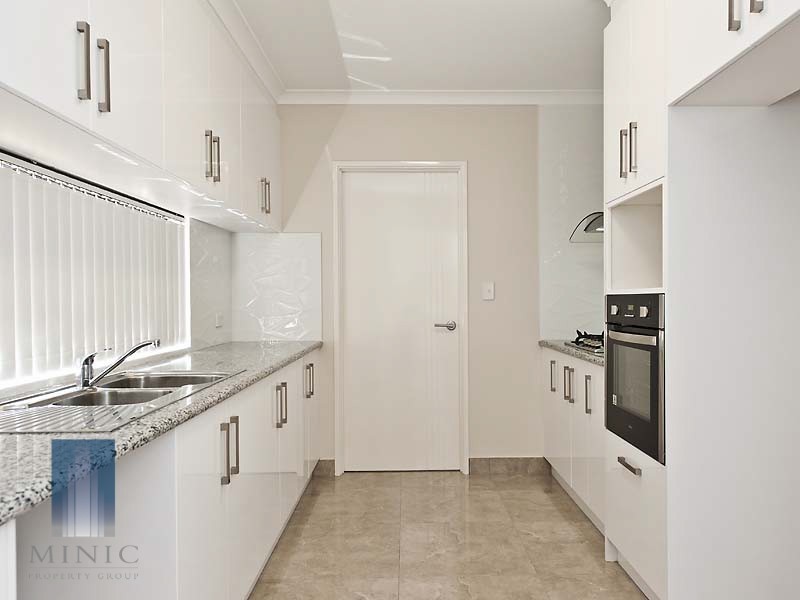 14 Tricia Court, Shelley WA 6148