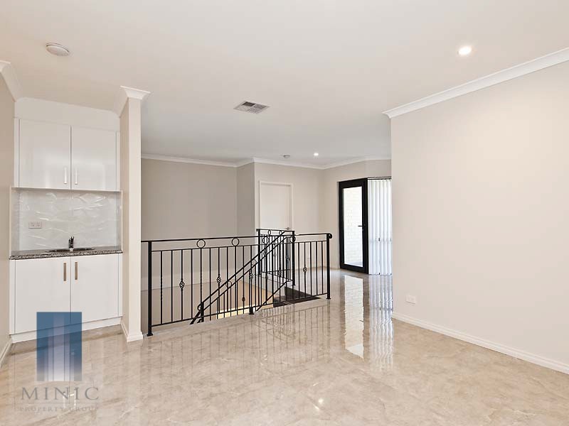 14 Tricia Court, Shelley WA 6148