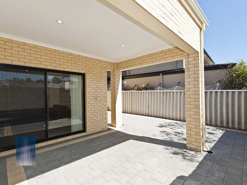 14 Tricia Court, Shelley WA 6148