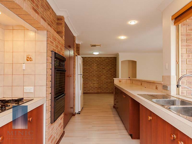 32 Envall Way, Leeming WA 6149