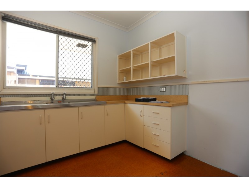 82 Arkwell Street, Willagee WA 6156