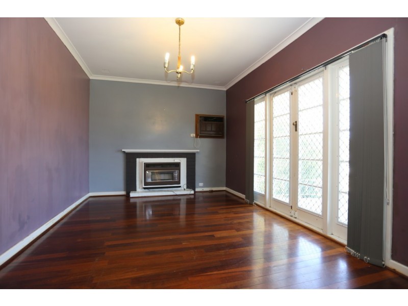 82 Arkwell Street, Willagee WA 6156