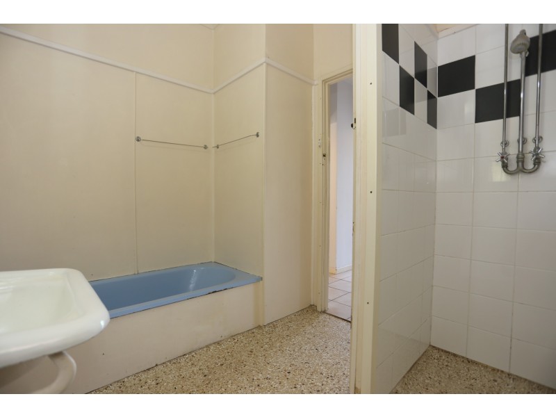 82 Arkwell Street, Willagee WA 6156