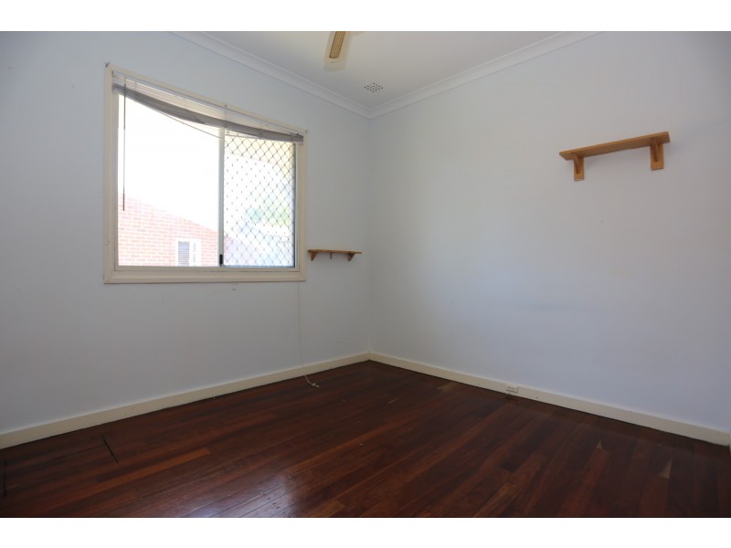 82 Arkwell Street, Willagee WA 6156