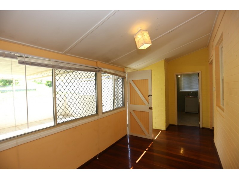 82 Arkwell Street, Willagee WA 6156