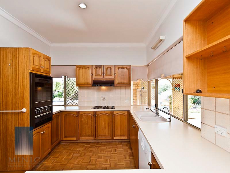 3 Machin Place, Beckenham WA 6107