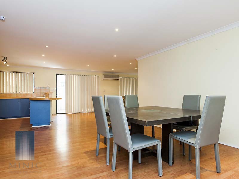 61 Chelmsford Avenue, Port Kennedy WA 6172