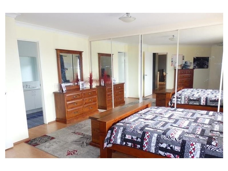 61 Chelmsford Avenue, Port Kennedy WA 6172